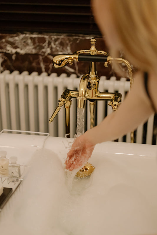 How to Make Your Bathroom Feel Like a Spa